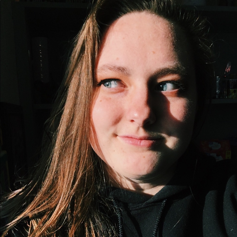 Meet your Posher, Emma